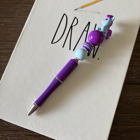 My Little Pony: Zoom Zephyrwing handmade beaded pen - Picture 3 of 3